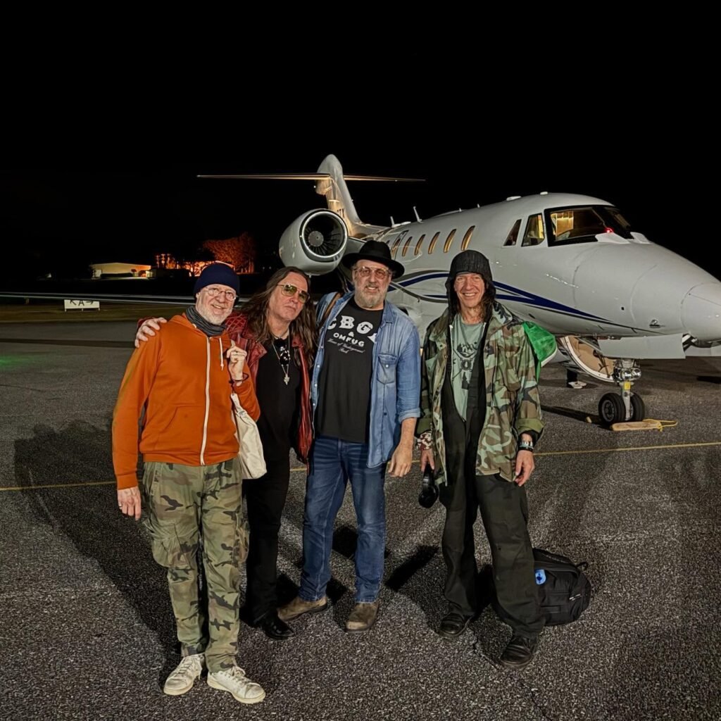 Reprodução/ Facebook @spindoctorsband