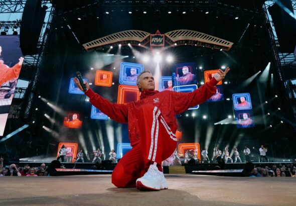 Reprodução: Facebook Robbie Williams